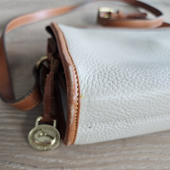 Dooney & Bourke Leather Crossbody Bag EUC - Picture 11 of 16